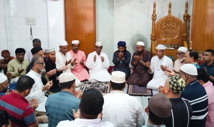 রাজধানীর মাইলস্টোনে বিমান বিধ্বস্তের ঘটনায় কুমিল্লায় বিএনপির আয়োজনে দোয়া ও মাহফিল